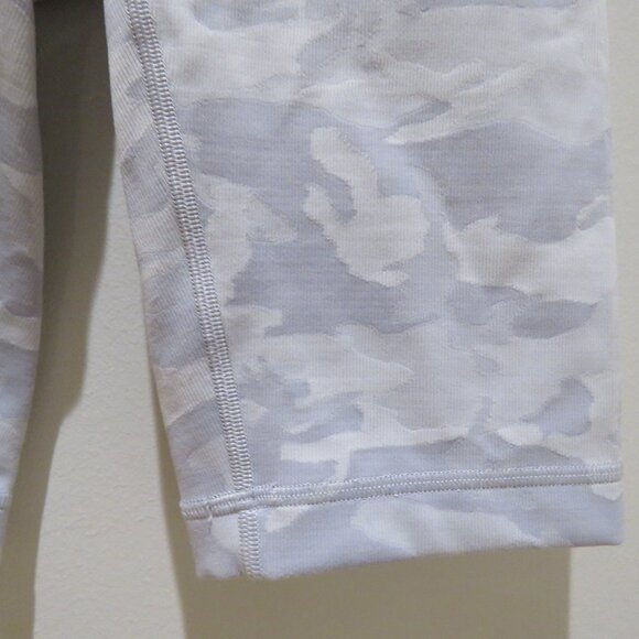 LULULEMON Wunder Under Short 10" Ribbed Incognito Camo Jacquard Alpine White 4 - Picture 7 of 13